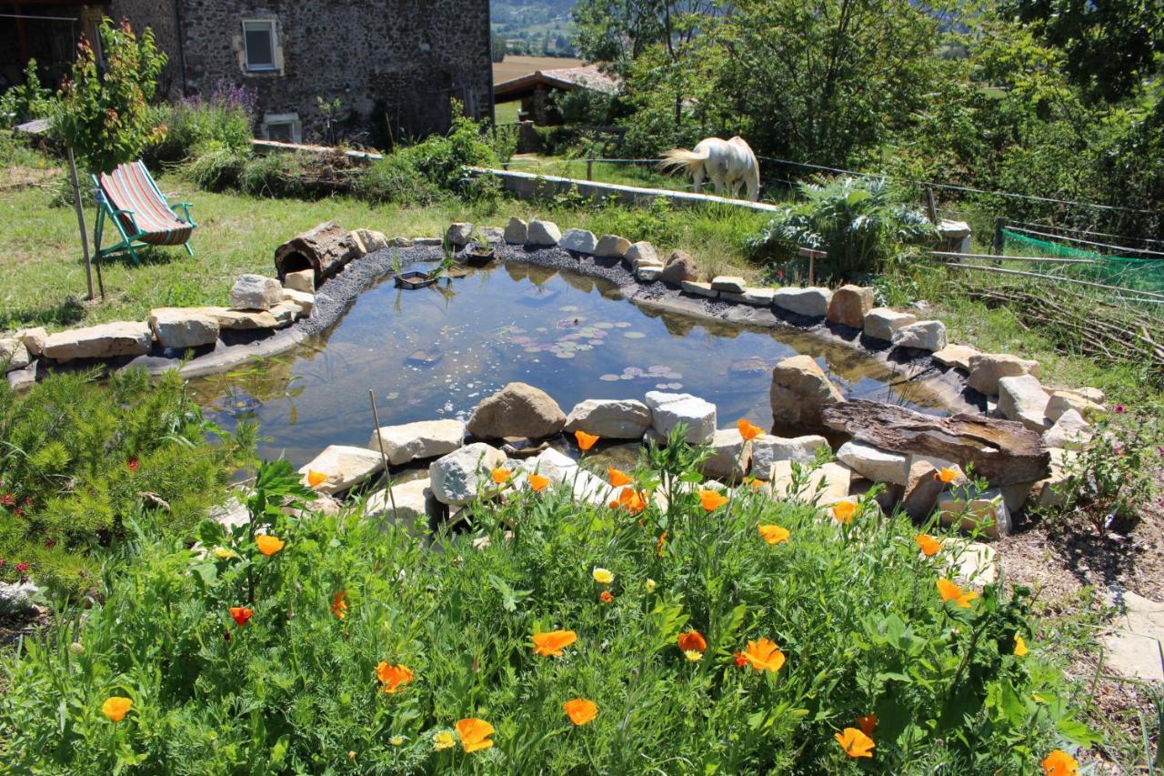 L'Attrape Reve Insolite Saint-Vincent-de-Barres Exterior foto